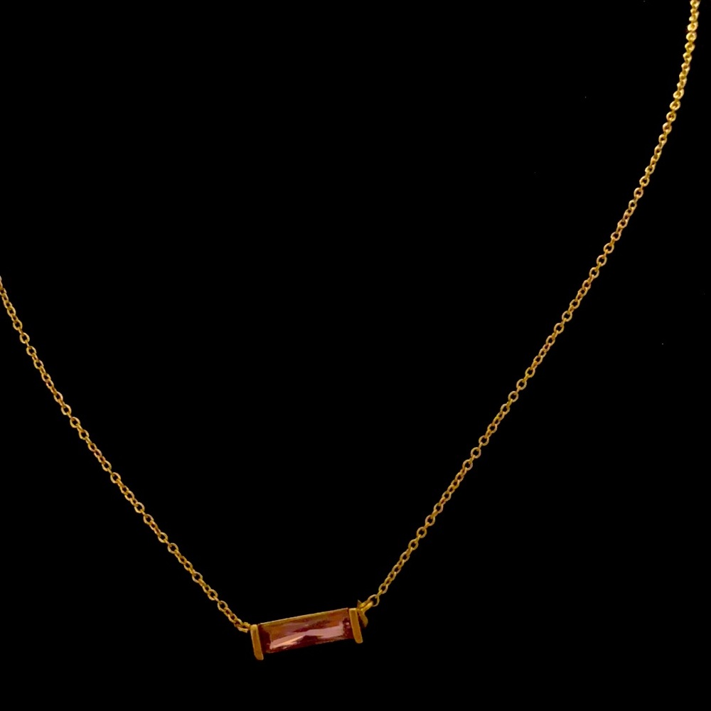 Kendra Scott necklace